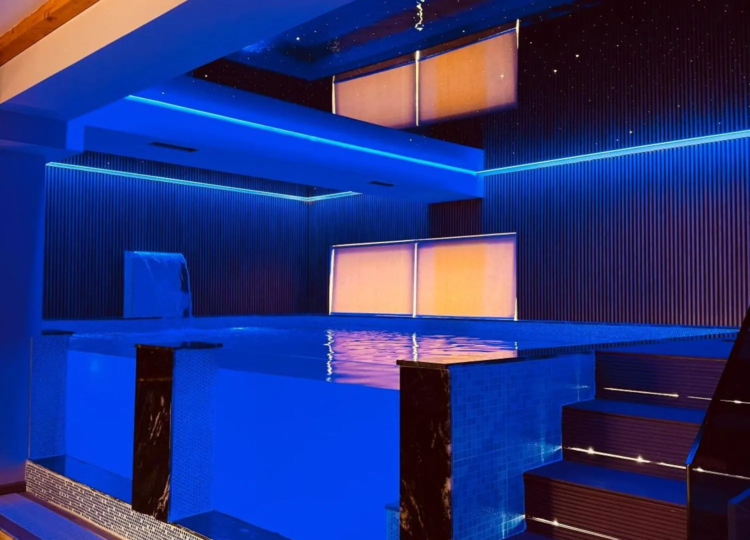 Prince Of Lake Hotel Canaj