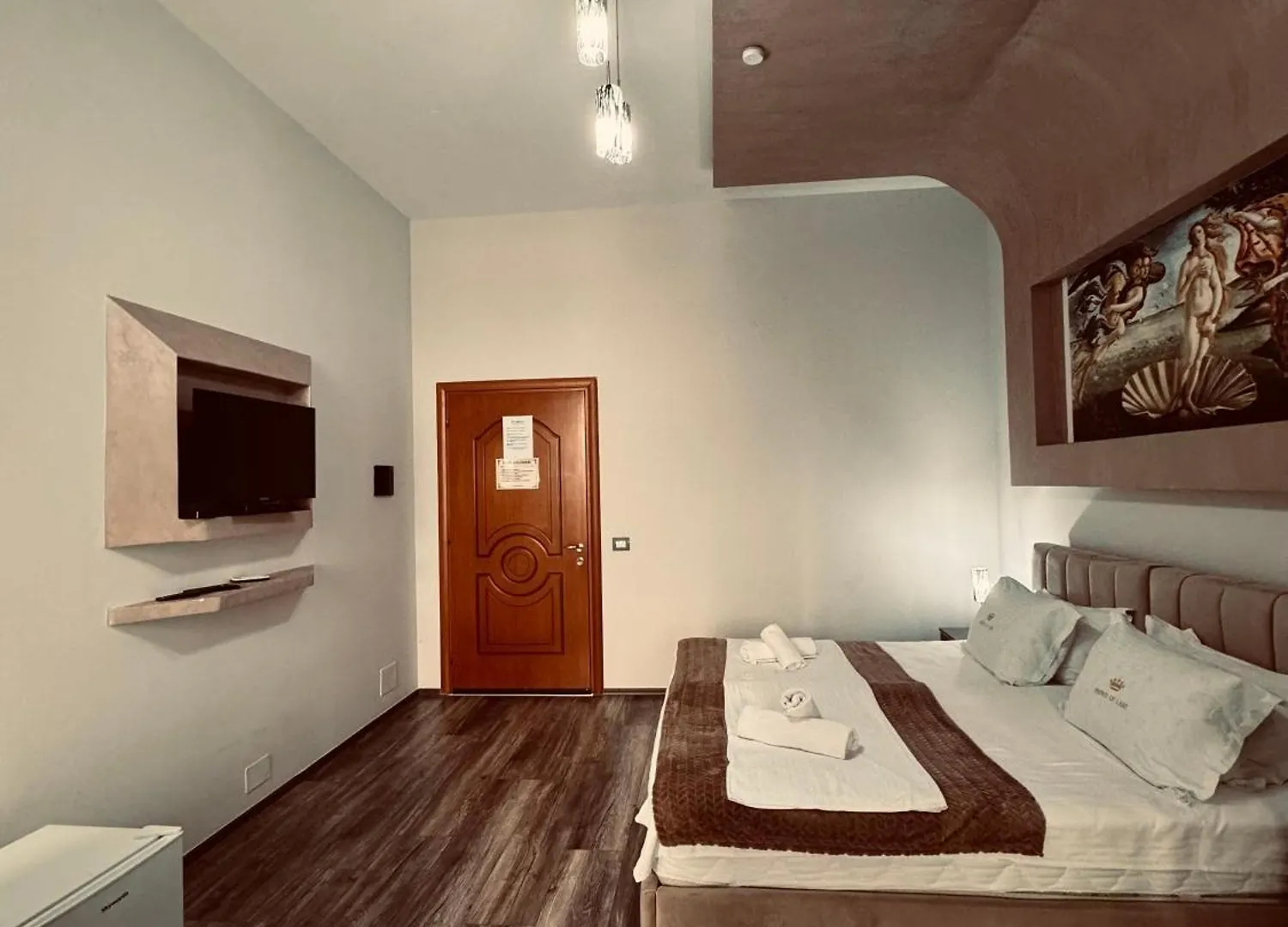 Prince Of Lake Hotel Canaj