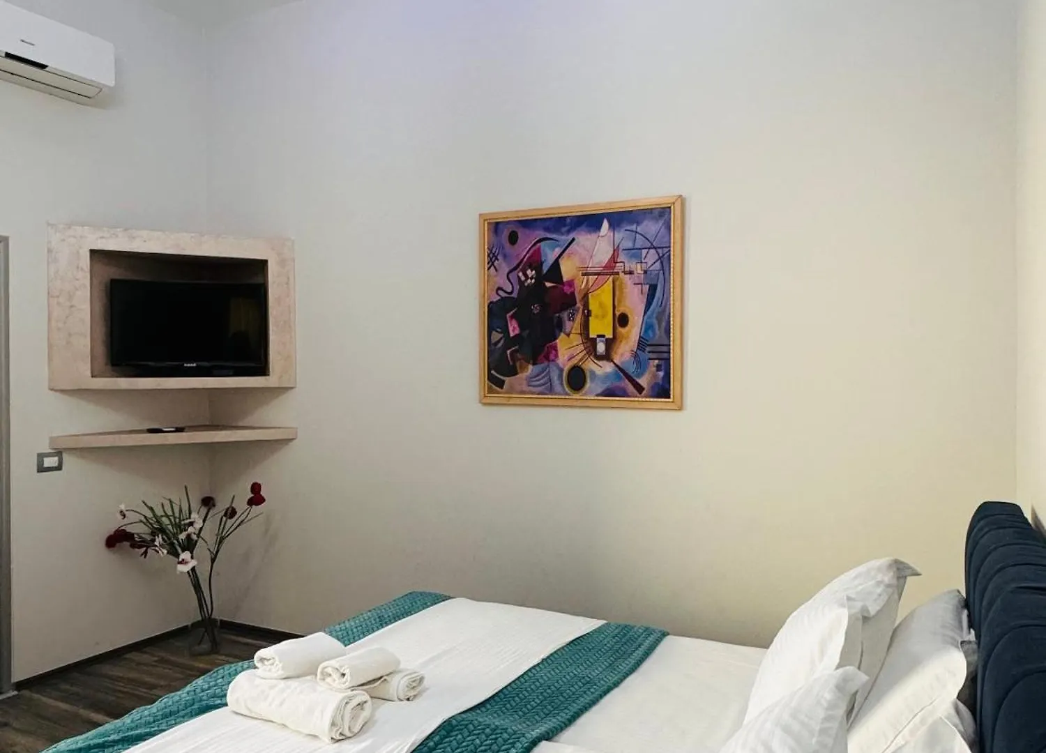 Prince Of Lake Hotel Canaj