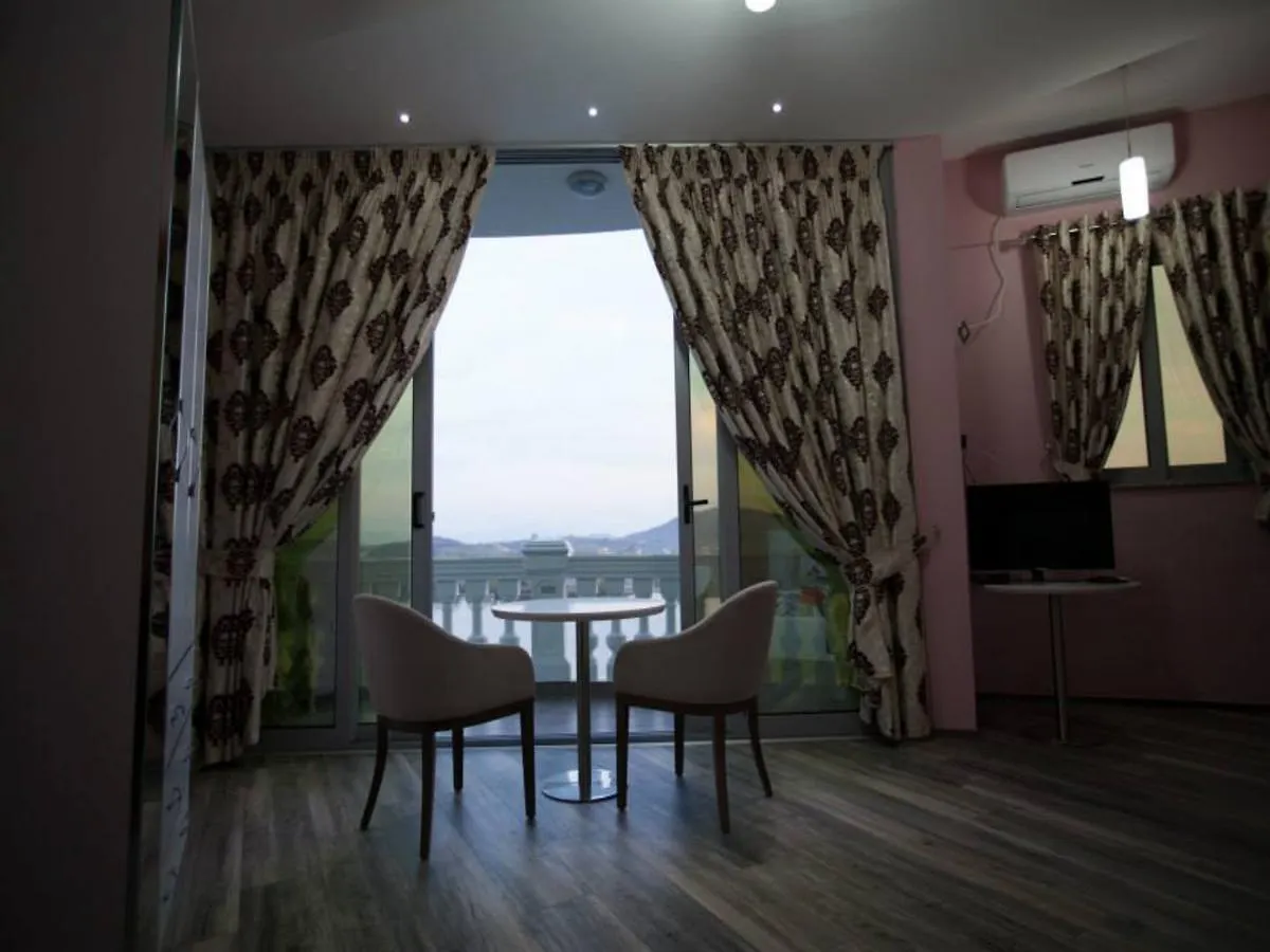 Prince Of Lake Hotel Canaj 3*,  Albanie